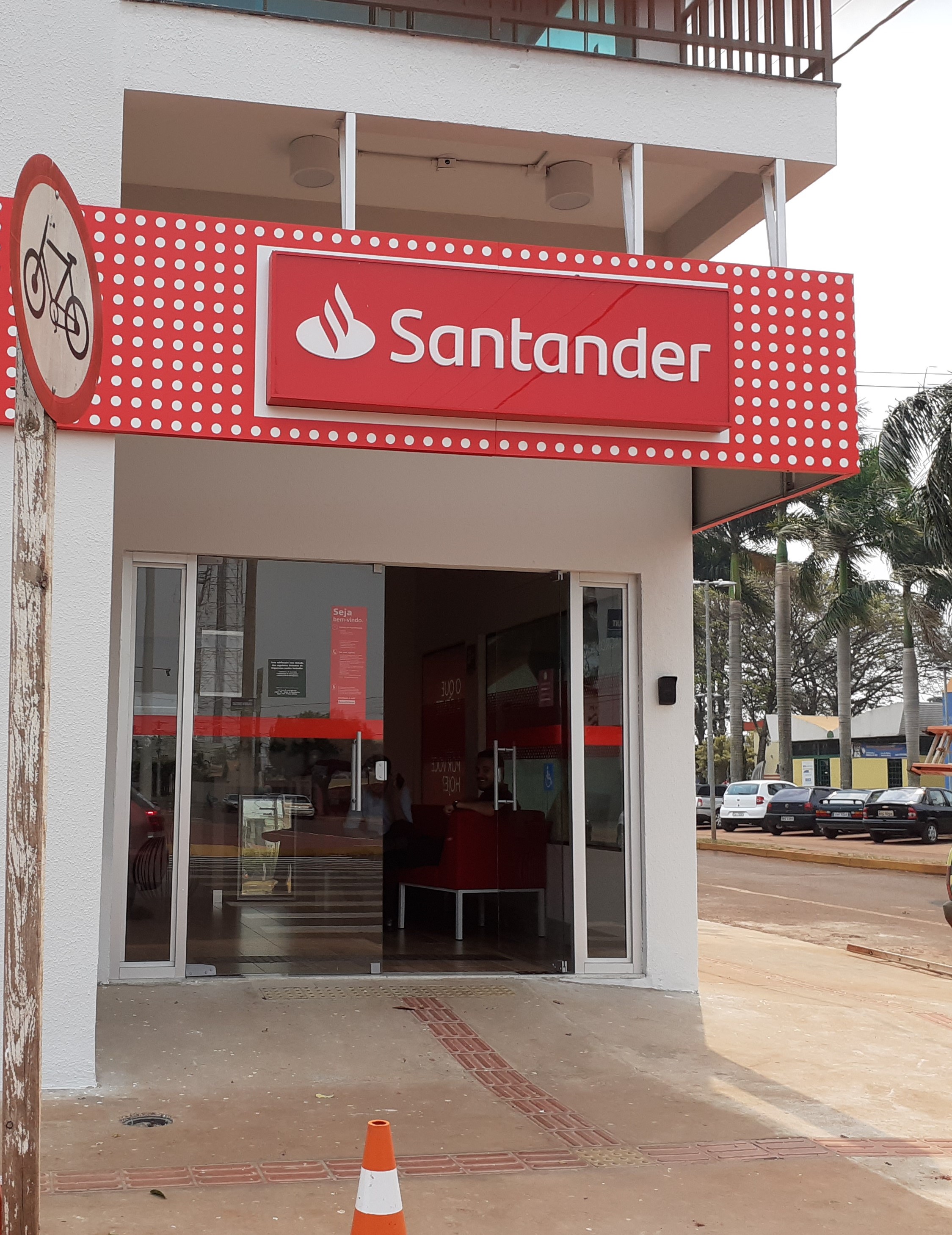 Agência Santander em rio brilhante - MS. Foto: Redação Região MS Noticias