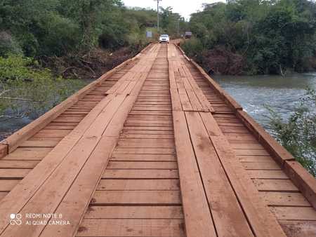 Ponte sobPonte sobre o Rio Vacaria foi reformada pela Prefeitura (Fotos: Assessoria)re o Rio Vacaria foi reformada pela Prefeitura (Fotos: Assessoria)