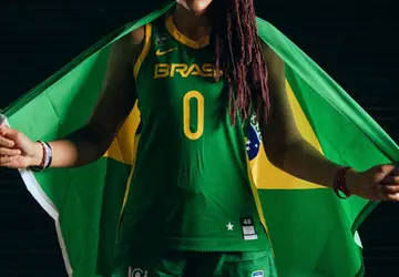 Ex-atendida pela LBV, Kamilla Cardoso foi destaque na estreia na seleção brasileira de basquete