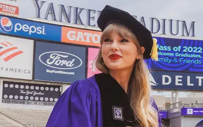 Taylor Swift recebe doutorado honorário pela Universidade de Nova York