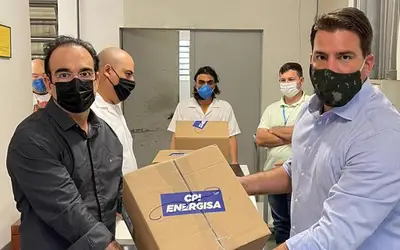 Capitão Contar escolta os 200 relógios coletado pela CPI até a USP-Politécnica em São Paulo 
