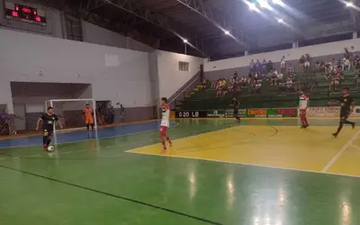 Ginásio Olegário recebe hoje a última rodada da 1ª fase do Municipal de Futsal